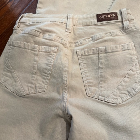 Shyanne Cream Flare Jeans - Picture 3 of 12